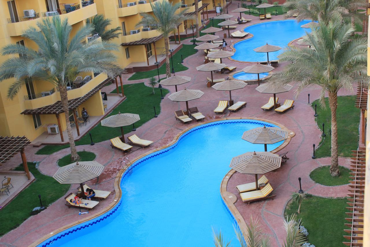 Pool View Apartment at British Resort - Unit 02 Hurghada Eksteriør billede