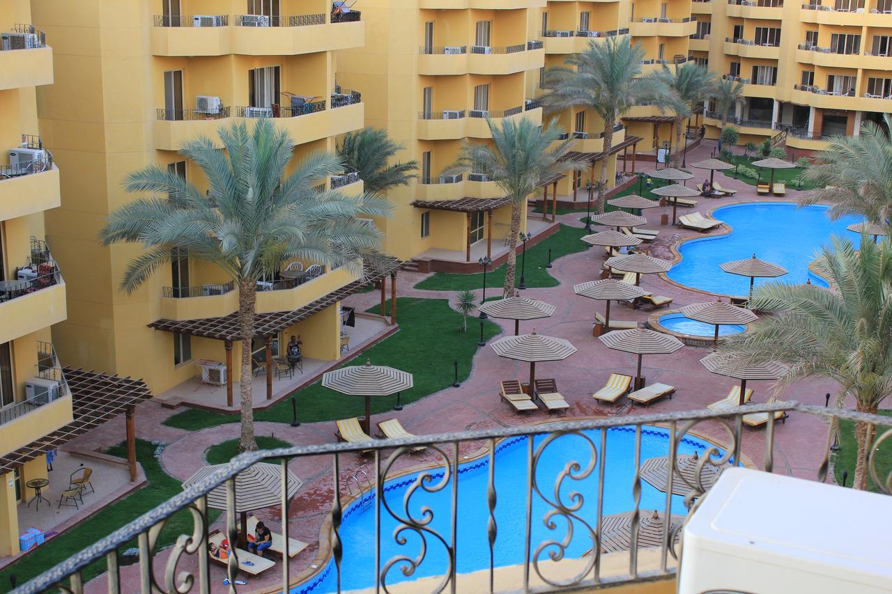 Pool View Apartment at British Resort - Unit 02 Hurghada Eksteriør billede
