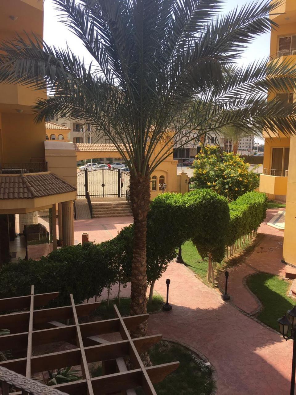 Pool View Apartment at British Resort - Unit 02 Hurghada Eksteriør billede